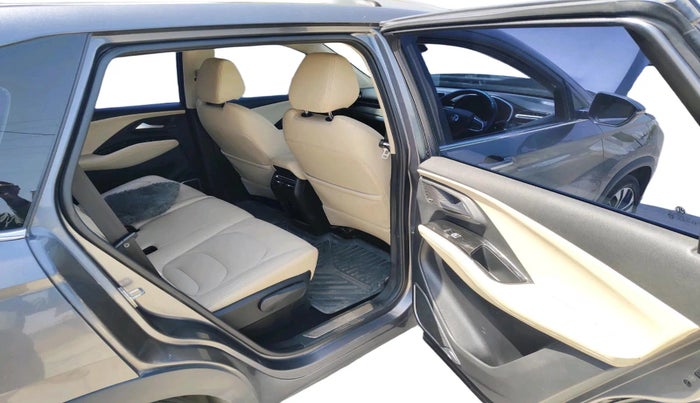 2023 MG HECTOR SHARP PRO 2.0 TURBO DIESEL, Diesel, Manual, 1,02,090 km, interior