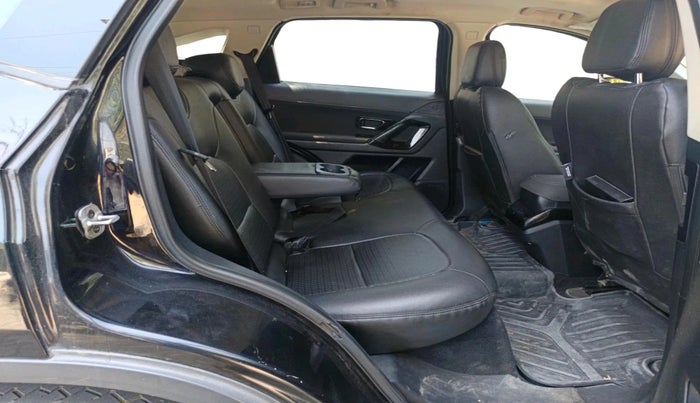 2021 Tata Harrier XT PLUS 2.0L KRYOTEC DARK EDITON, Diesel, Manual, 2,08,618 km, interior