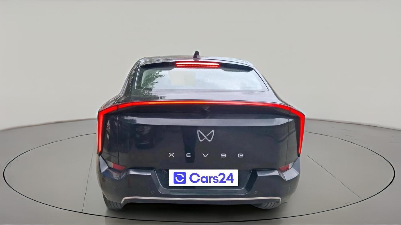 2025 Mahindra XEV 9e Pack Three B79 KWH, Electric, Automatic, 18,644 km, exterior