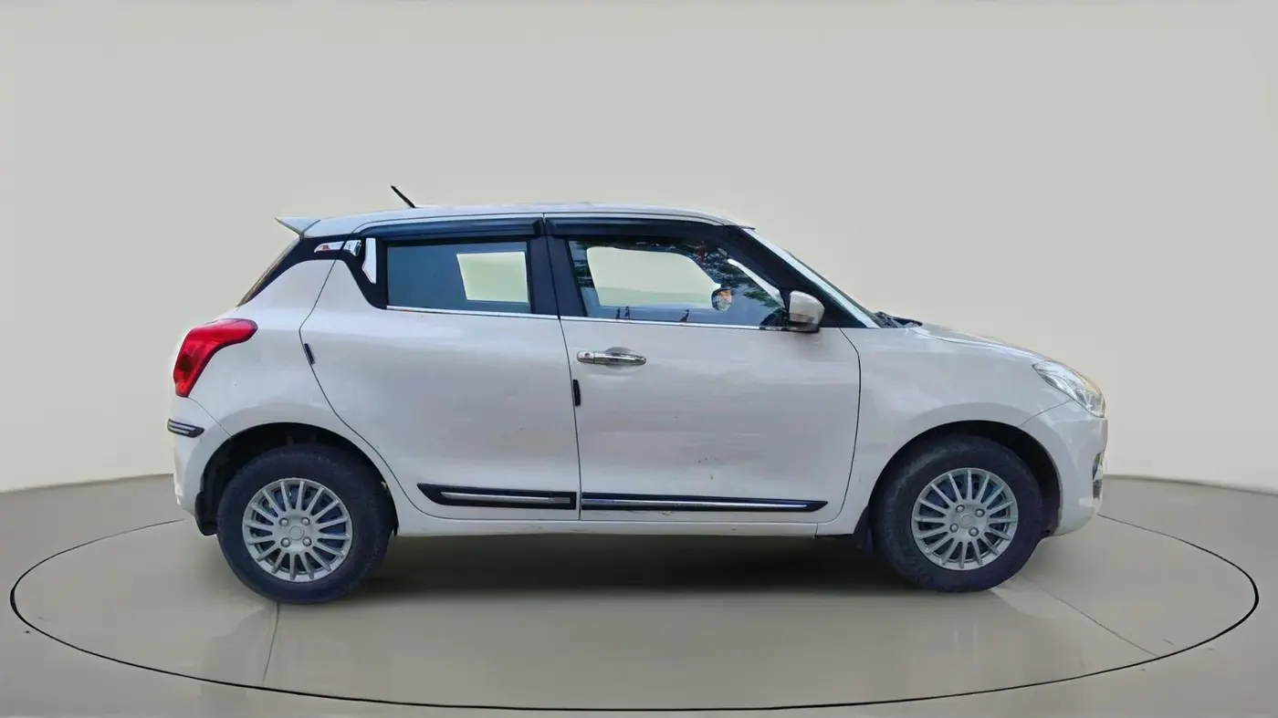 2021 Maruti Swift VXI, Petrol, Manual, 84,700 km, exterior