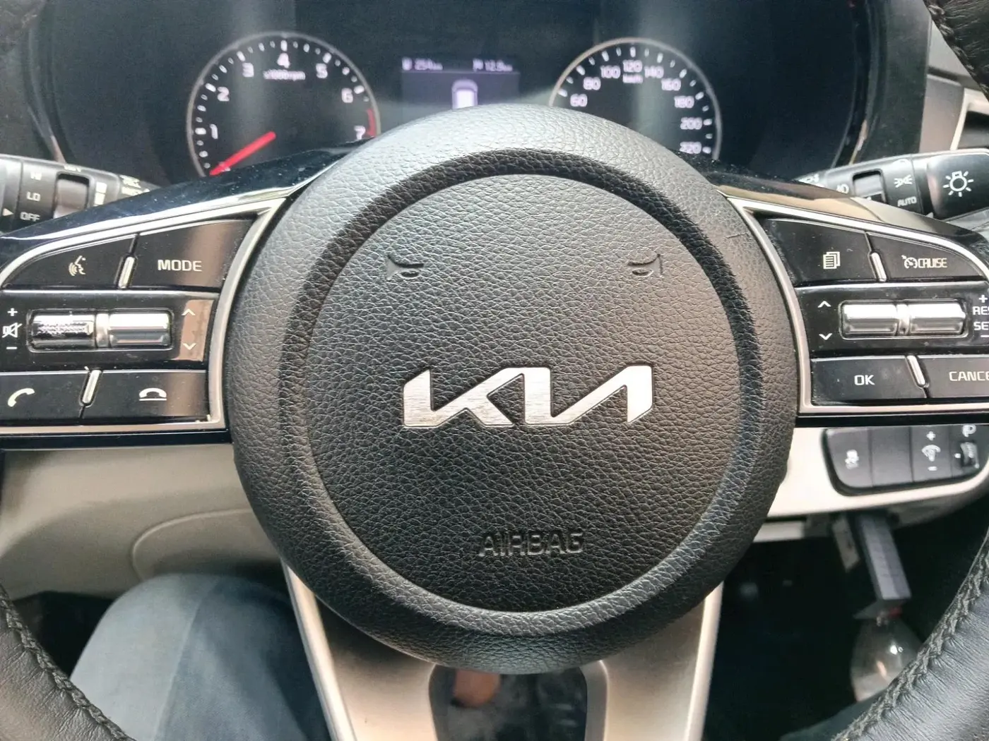 2021 KIA SELTOS HTX 1.5 PETROL, Petrol, Manual, 47,768 km, interior