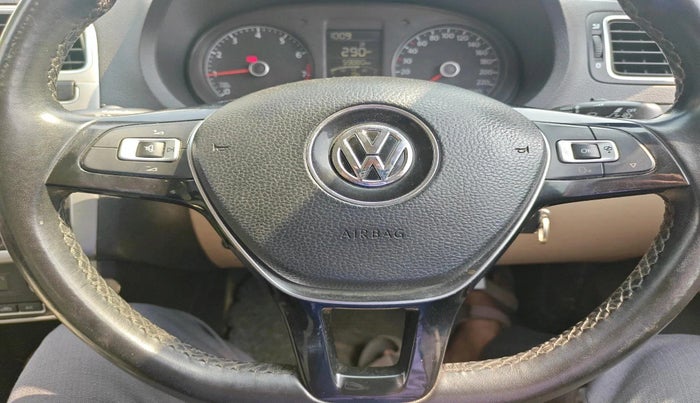 2016 Volkswagen Ameo HIGHLINE1.2L, Petrol, Manual, 59,880 km, interior