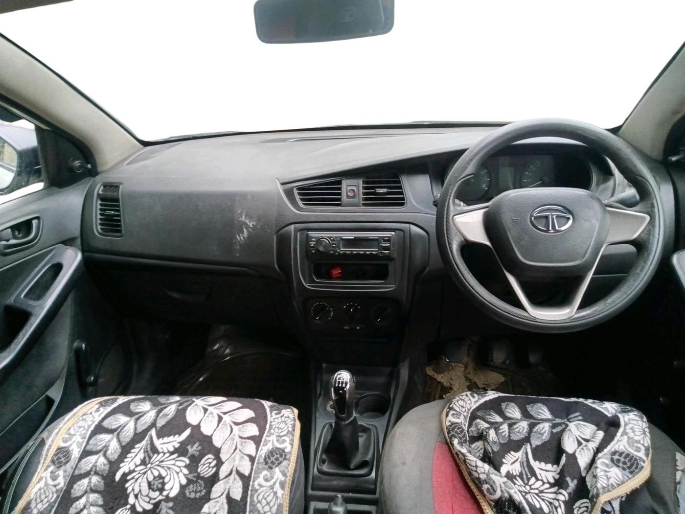 2017 Tata Zest XE 75PS DIESEL, Diesel, Manual, 2,14,302 km, interior