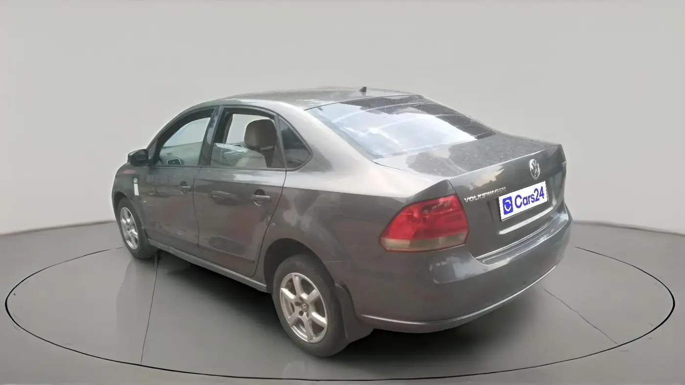 2013 Volkswagen Vento HIGHLINE 1.6 MPI, Petrol, Manual, 88,453 km, exterior