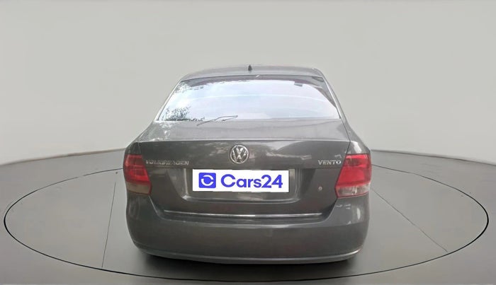 2013 Volkswagen Vento HIGHLINE 1.6 MPI, Petrol, Manual, 88,453 km, exterior