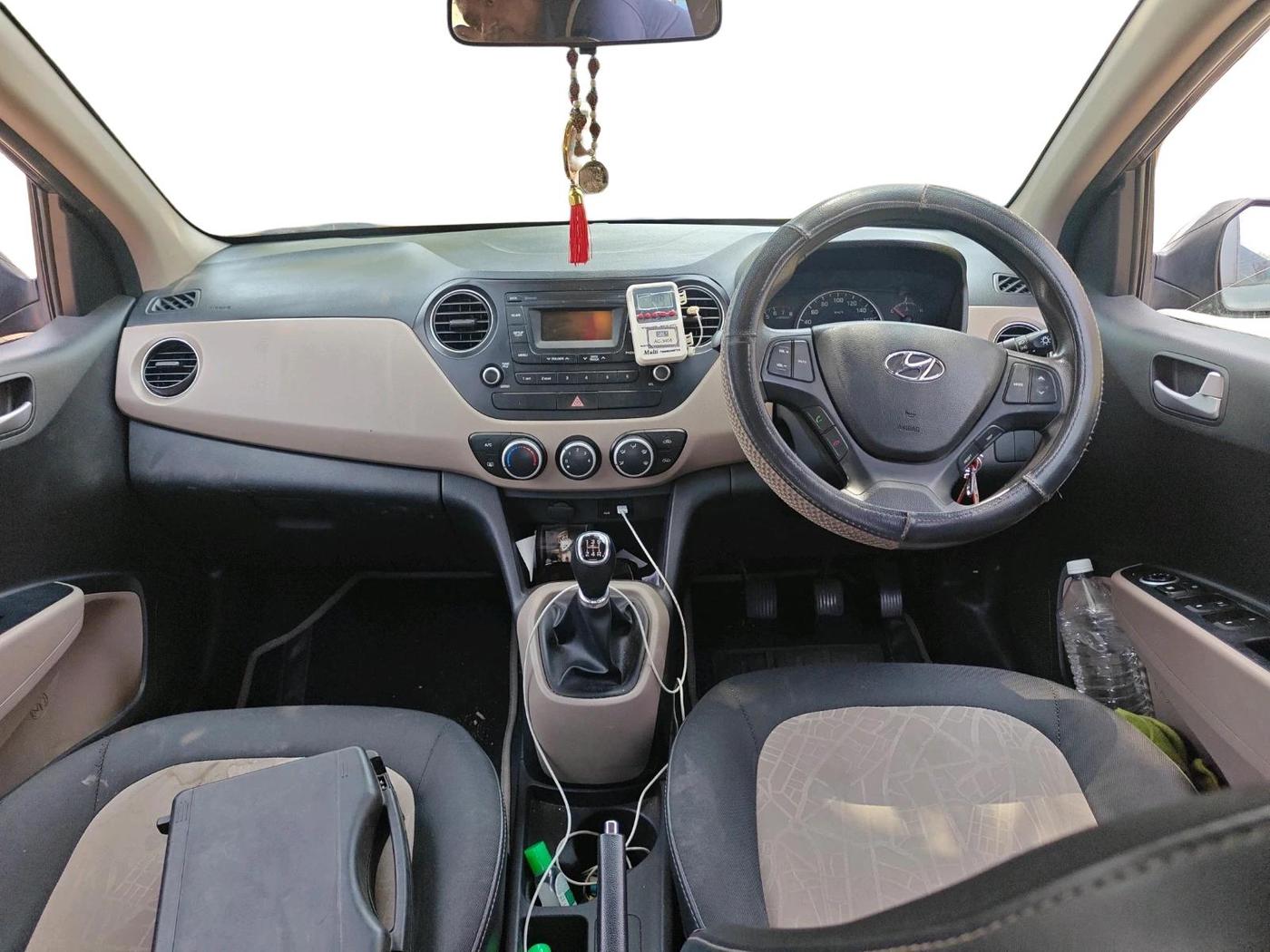2016 Hyundai Grand i10 SPORTZ 1.2 KAPPA VTVT, Petrol, Manual, 86,099 km, interior