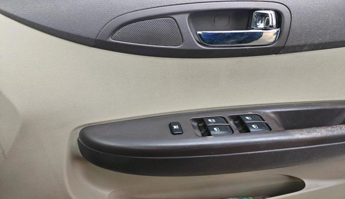 2011 Hyundai i20 MAGNA (O) 1.2, Petrol, Manual, 63,717 km, interior