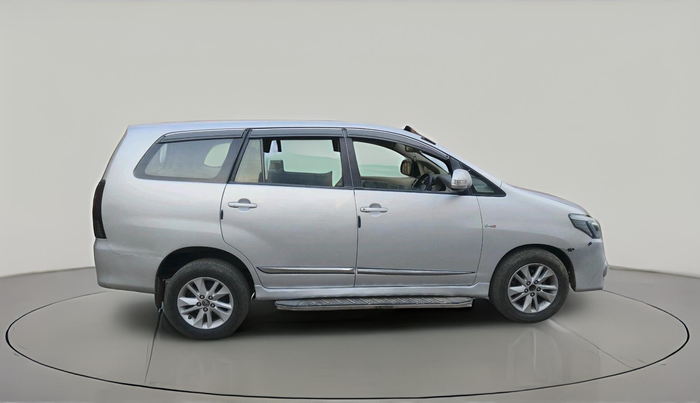 2014 Toyota Innova 2.5 G 7 STR, Diesel, Manual, 1,47,781 km, exterior