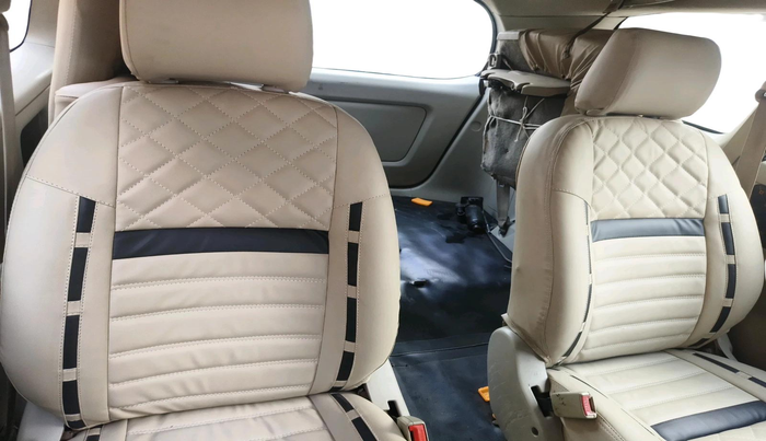 2014 Toyota Innova 2.5 G 7 STR, Diesel, Manual, 1,47,781 km, interior