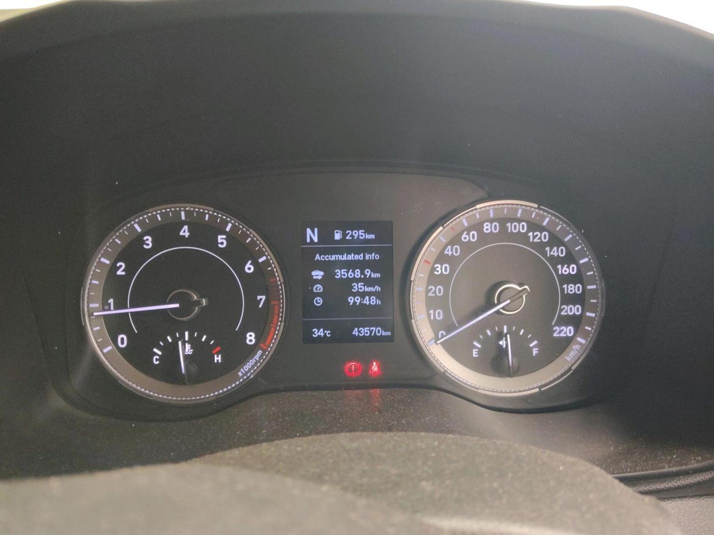 2021 Hyundai VENUE SX 1.0 TURBO IMT, Petrol, Manual, 43,570 km, interior
