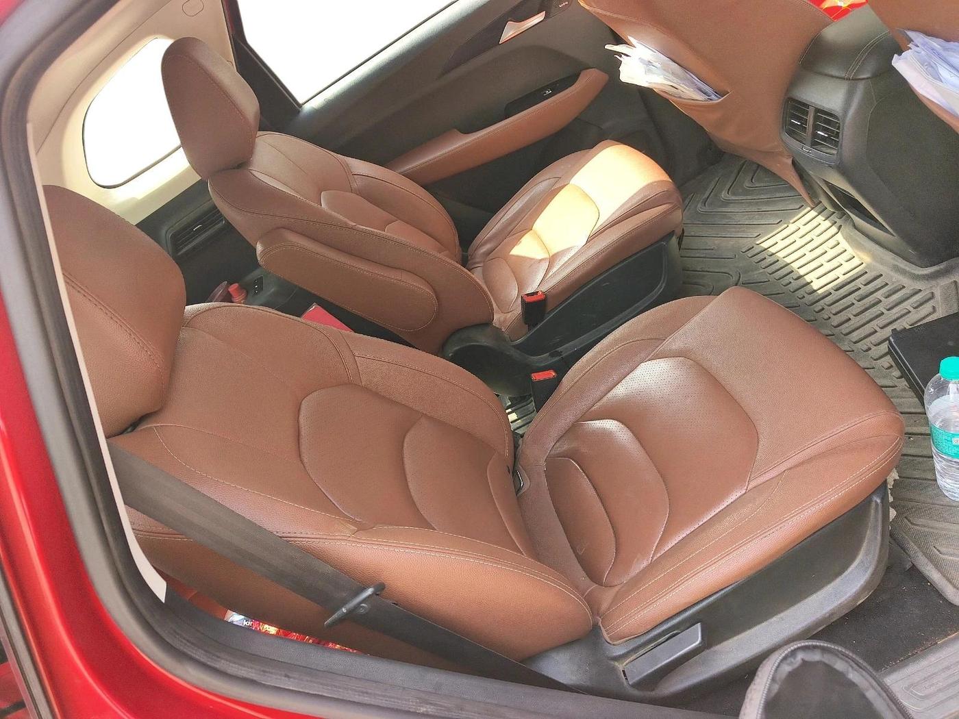 2020 MG HECTOR PLUS SHARP 2.0 DIESEL TURBO MT 6-STR, Diesel, Manual, 1,00,360 km, interior