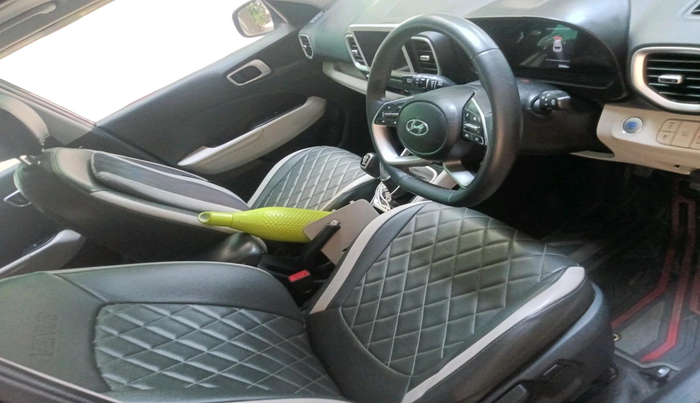 2024 Hyundai VENUE SX (O) MT 1.0 Turbo, Petrol, Manual, 32,362 km, interior