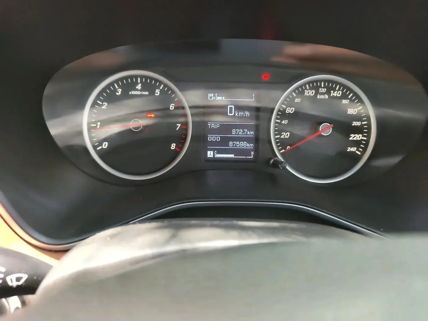 2021 MG HECTOR PLUS SELECT 2.0 DIESEL TURBO MT 7-STR, Diesel, Manual, 87,596 km, interior