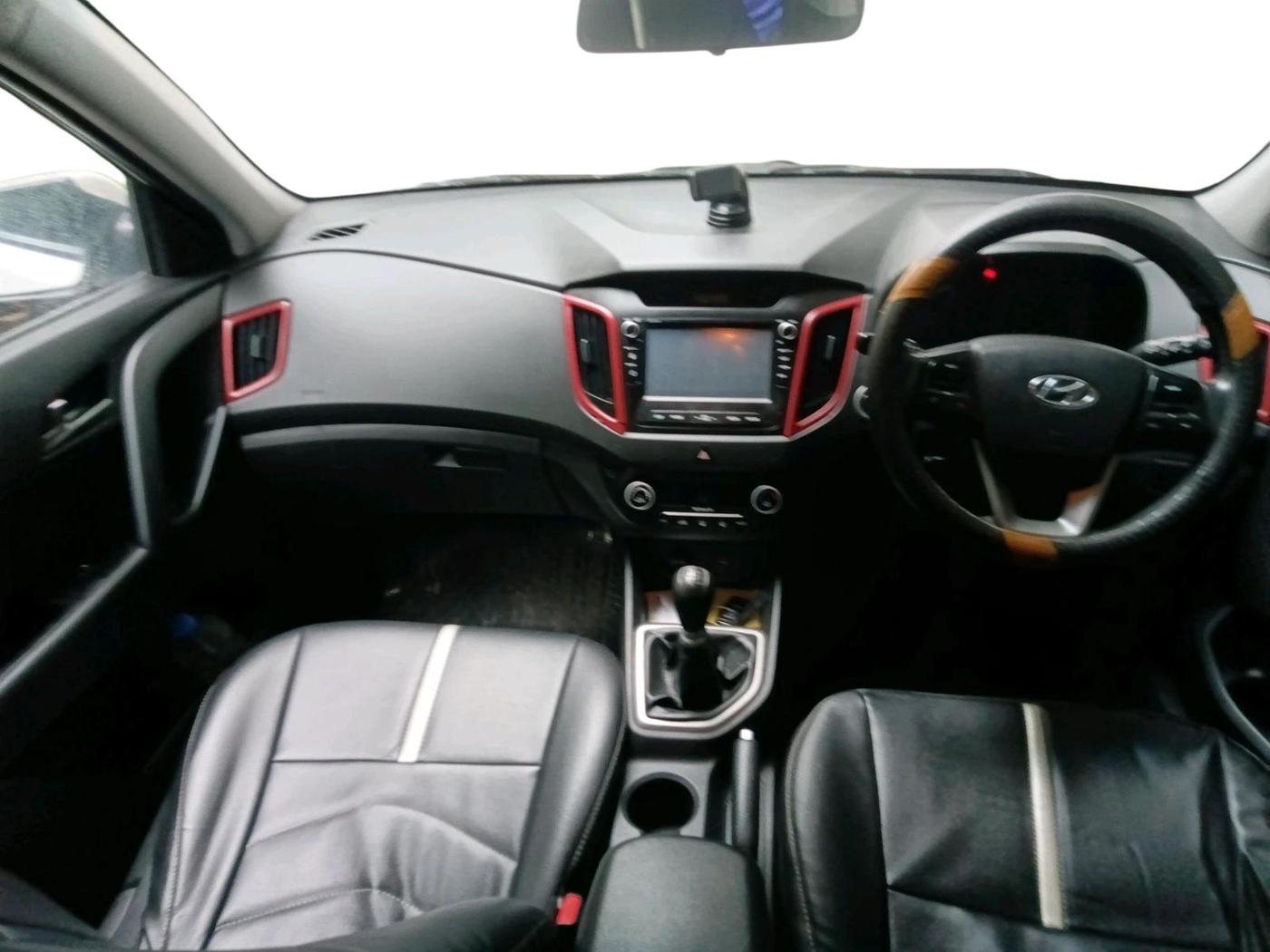 2016 Hyundai Creta SX PLUS  ANNIVERSARY EDITION 1.6 PETROL, Petrol, Manual, 1,09,120 km, interior