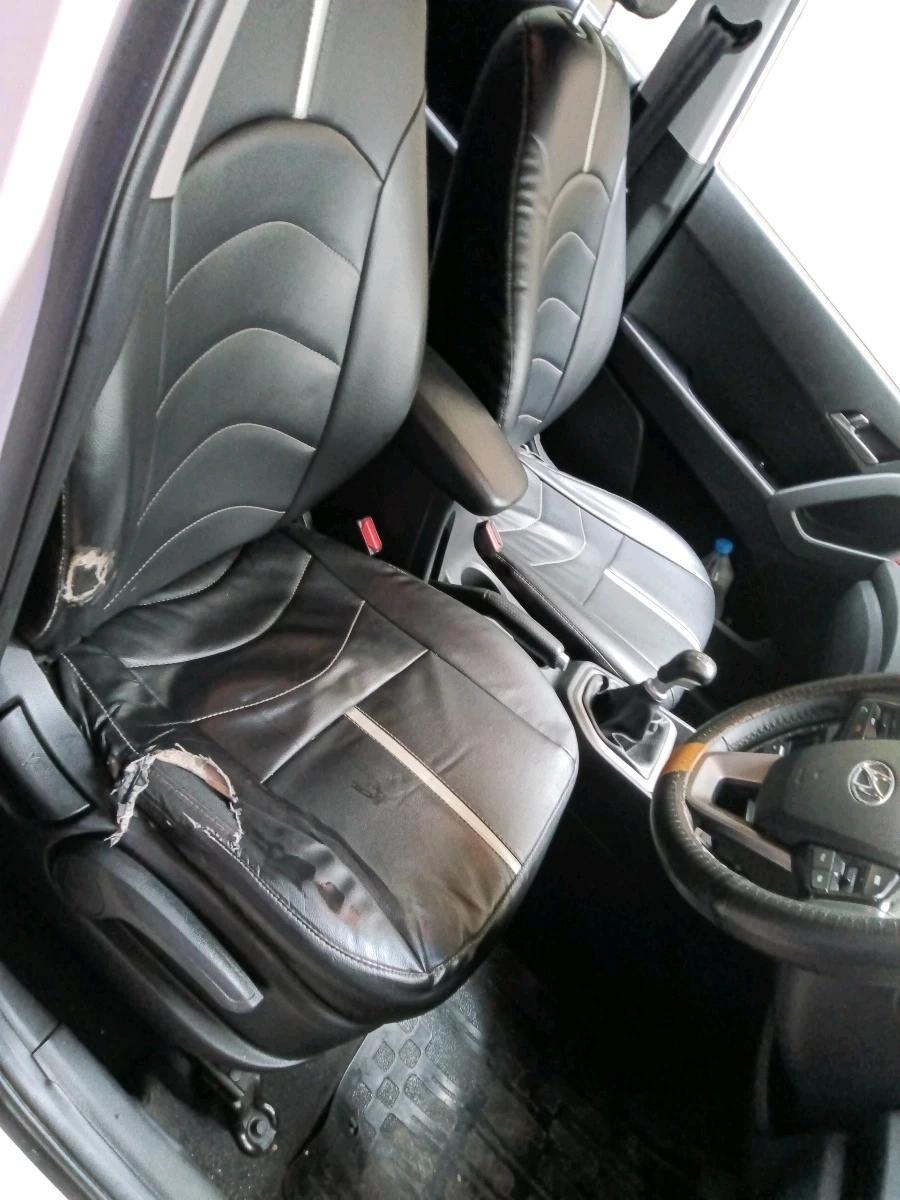 2016 Hyundai Creta SX PLUS  ANNIVERSARY EDITION 1.6 PETROL, Petrol, Manual, 1,09,120 km, interior