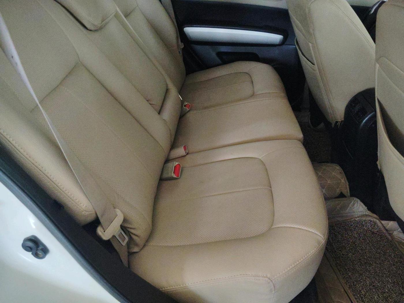 2011 Nissan X Trail LE, Diesel, Manual, 92,651 km, interior