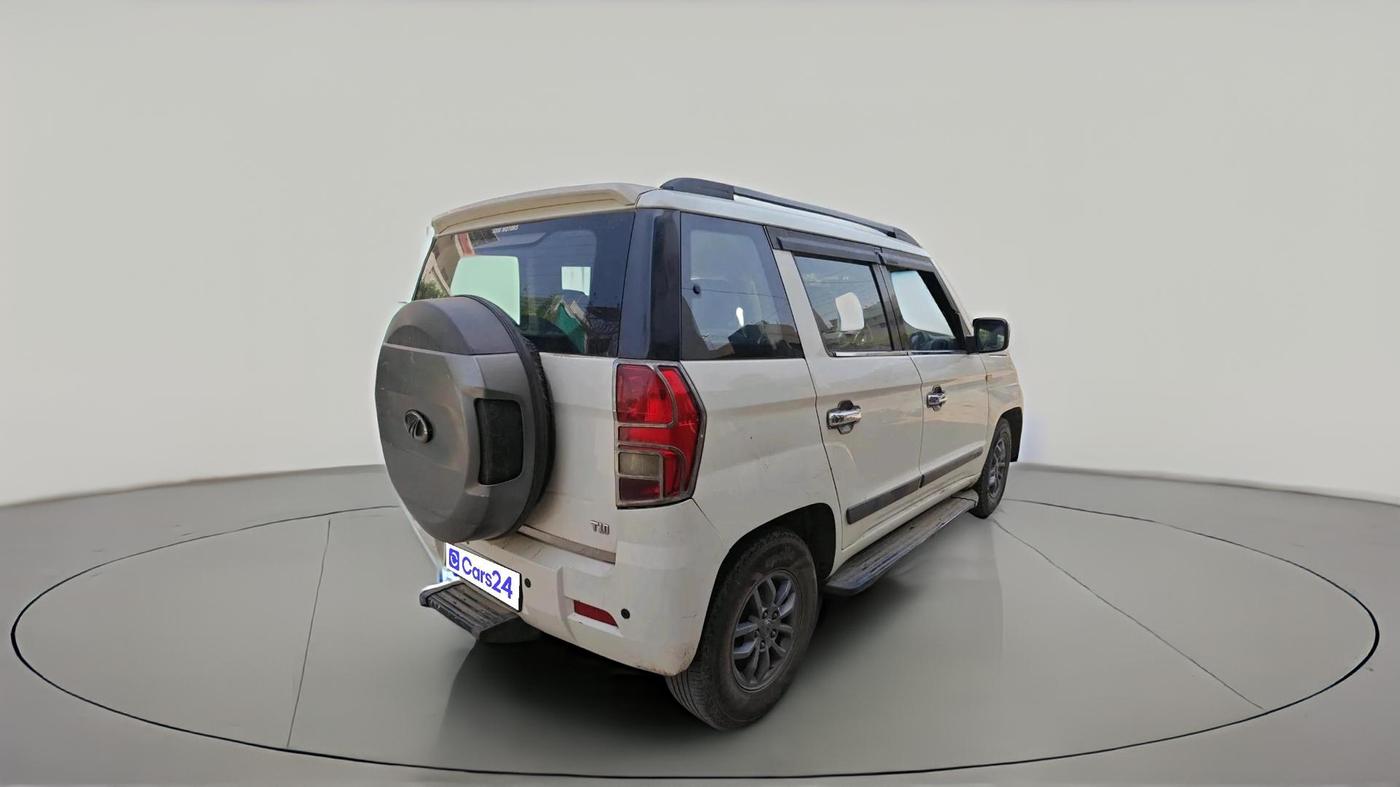 2018 Mahindra TUV300 T10, Diesel, Manual, 1,25,228 km, exterior