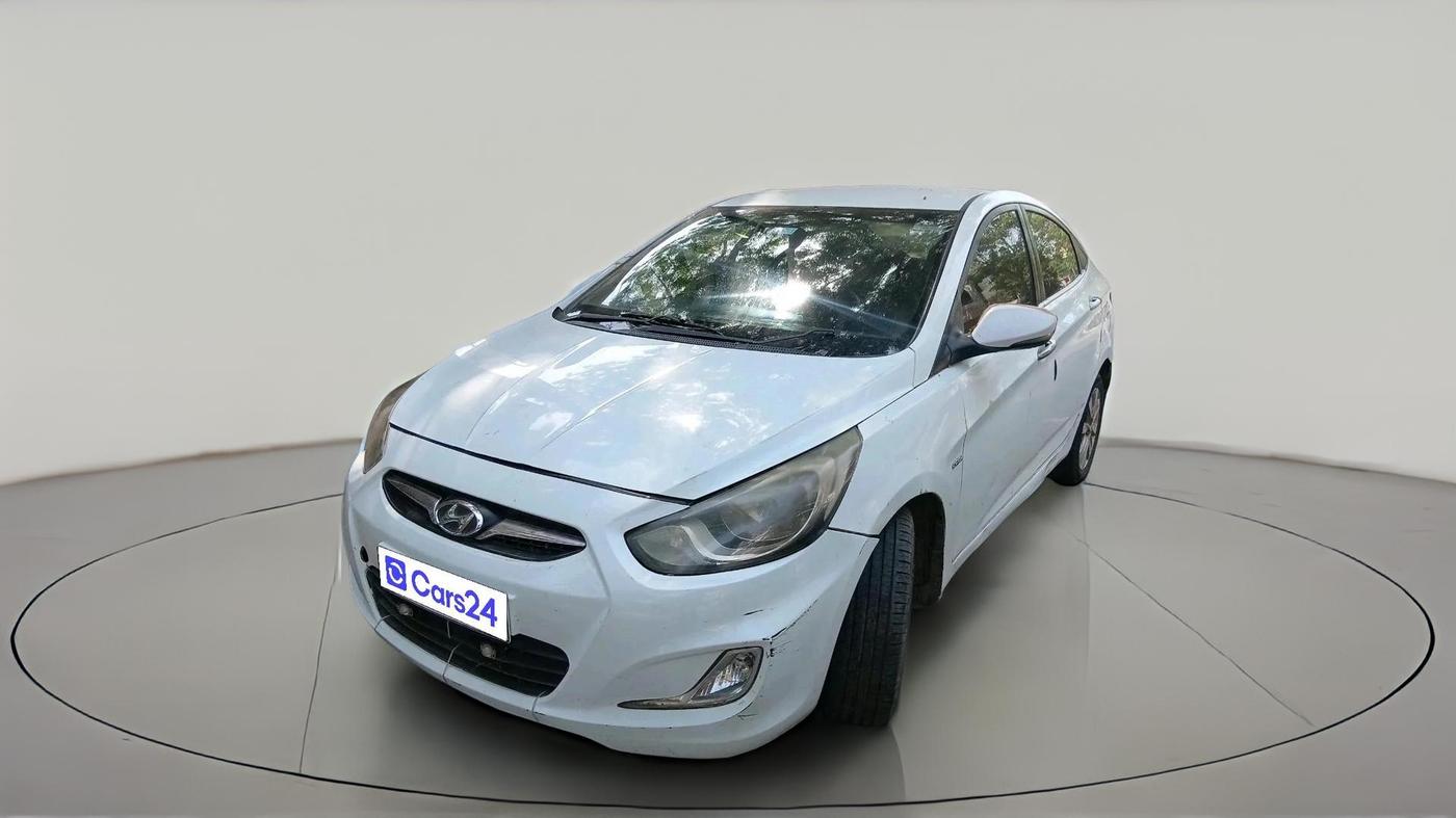 2012 Hyundai Verna FLUIDIC 1.6 CRDI SX, Diesel, Manual, 1,35,361 km, exterior