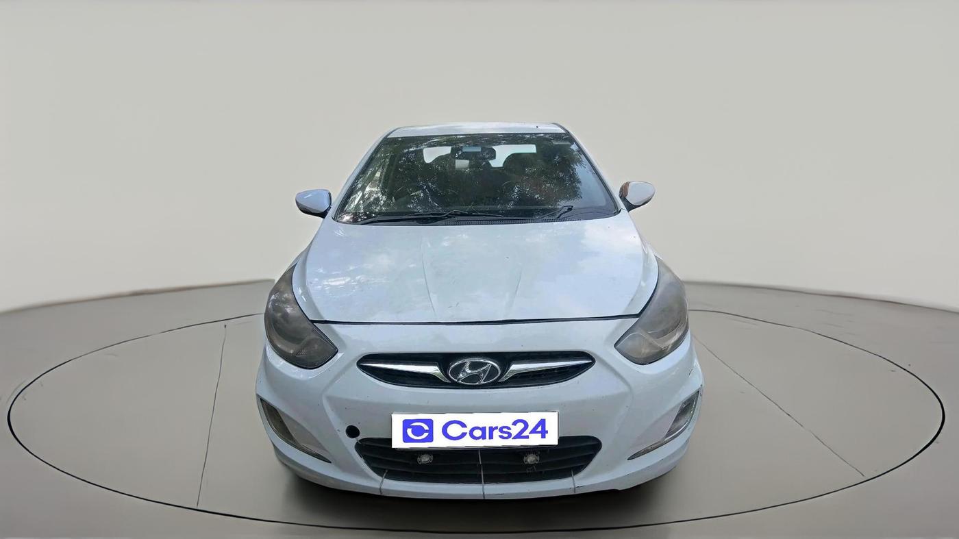 2012 Hyundai Verna FLUIDIC 1.6 CRDI SX, Diesel, Manual, 1,35,361 km, exterior