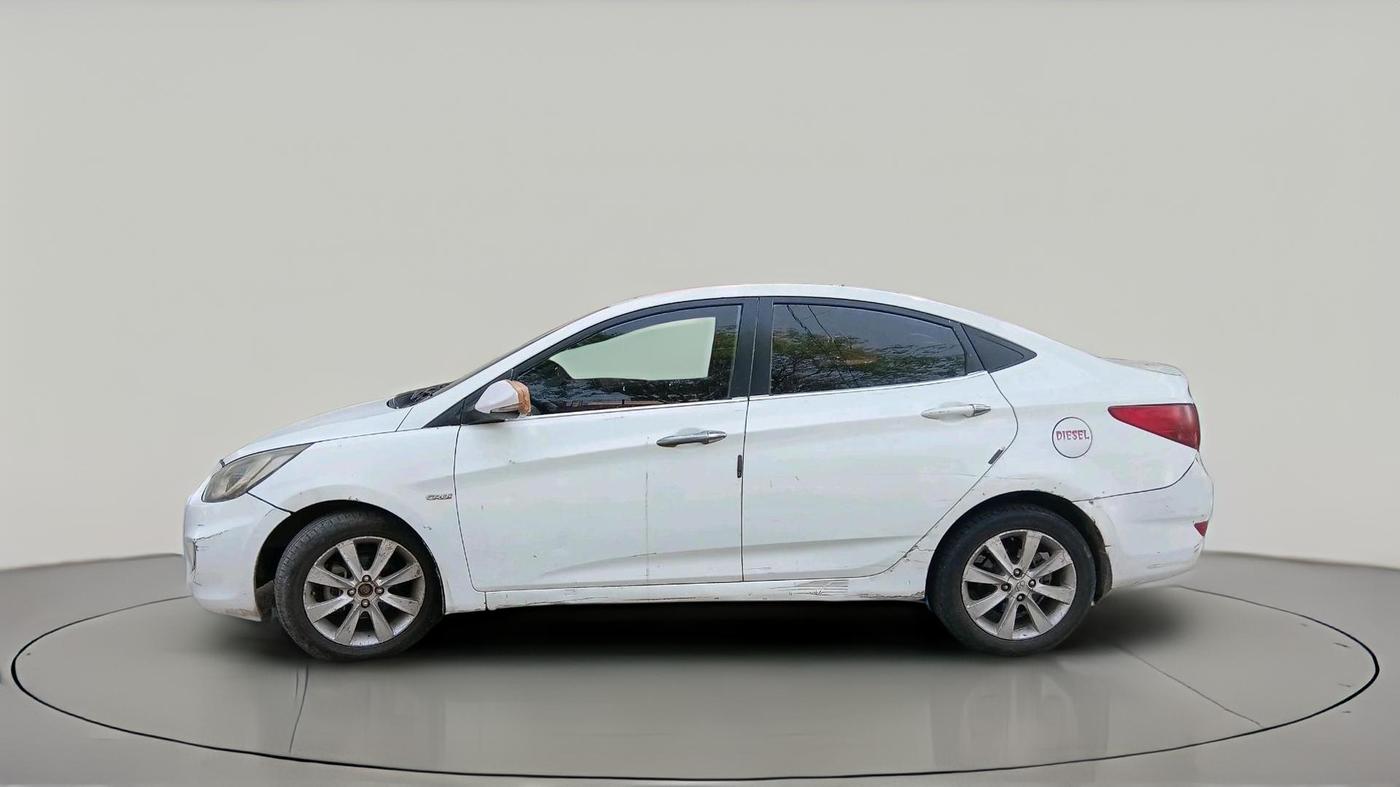 2012 Hyundai Verna FLUIDIC 1.6 CRDI SX, Diesel, Manual, 1,35,361 km, exterior