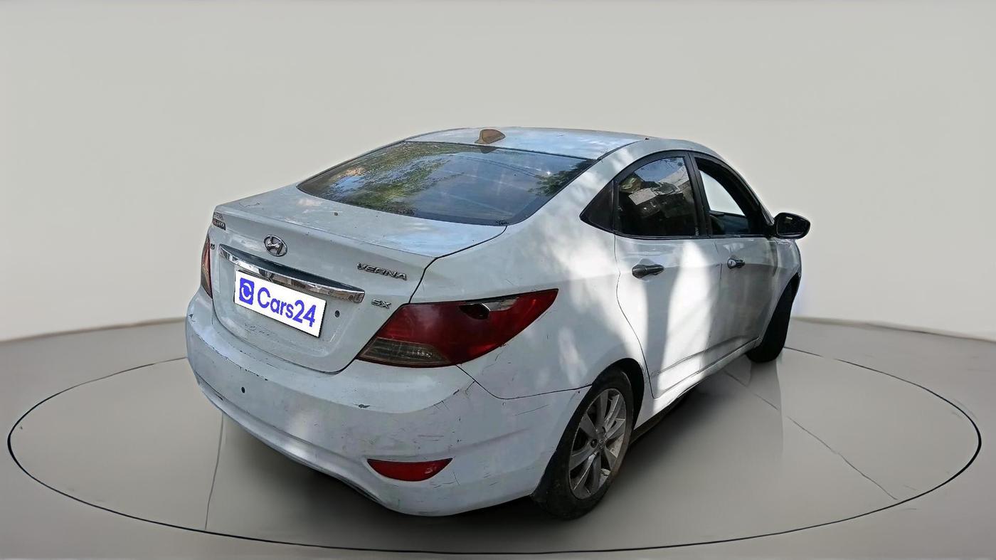 2012 Hyundai Verna FLUIDIC 1.6 CRDI SX, Diesel, Manual, 1,35,361 km, exterior