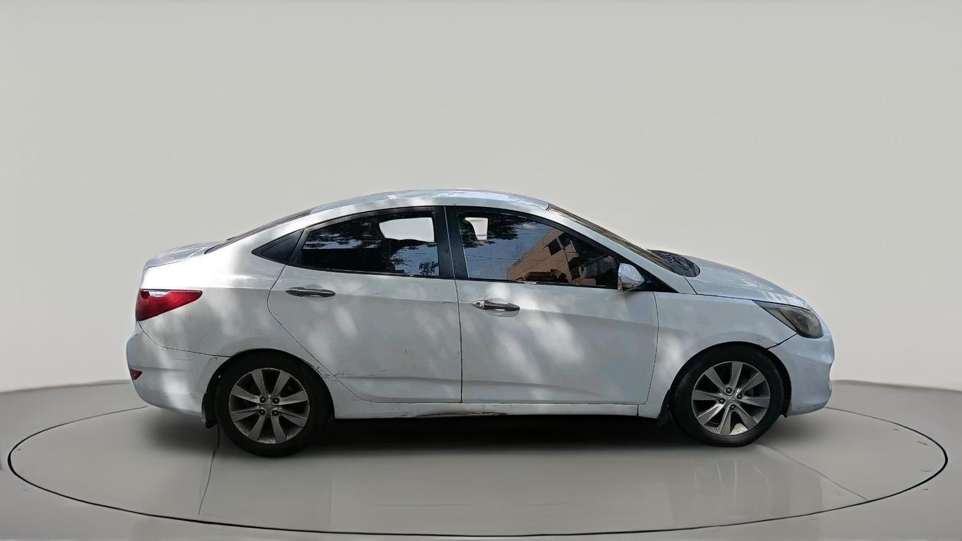2012 Hyundai Verna FLUIDIC 1.6 CRDI SX, Diesel, Manual, 1,35,361 km, exterior