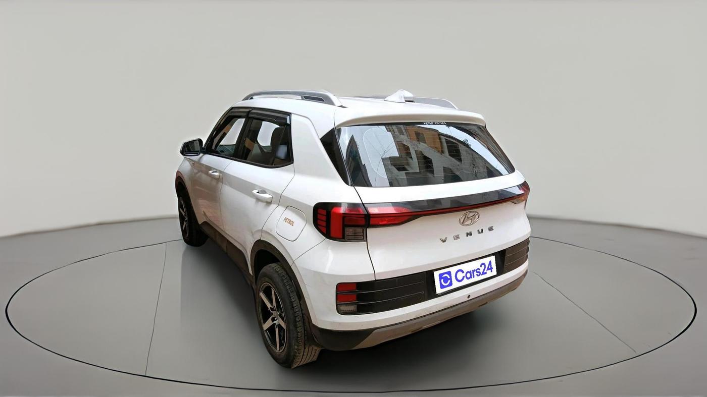 2022 Hyundai VENUE S 1.2, Petrol, Manual, 55,277 km, exterior