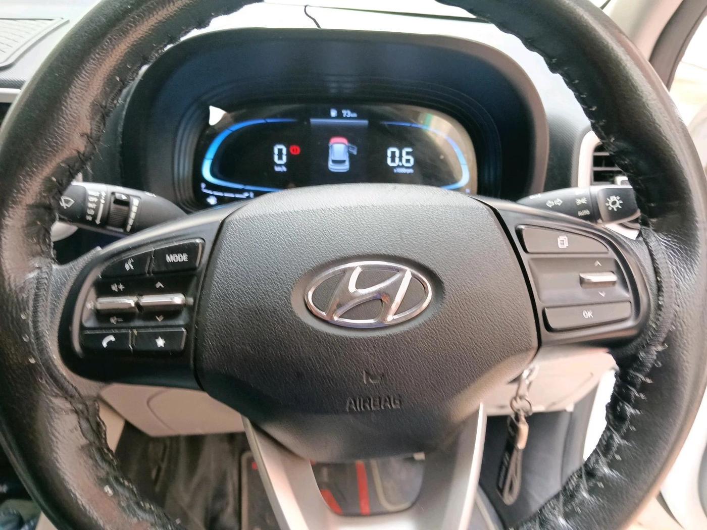 2022 Hyundai VENUE S 1.2, Petrol, Manual, 55,277 km, interior
