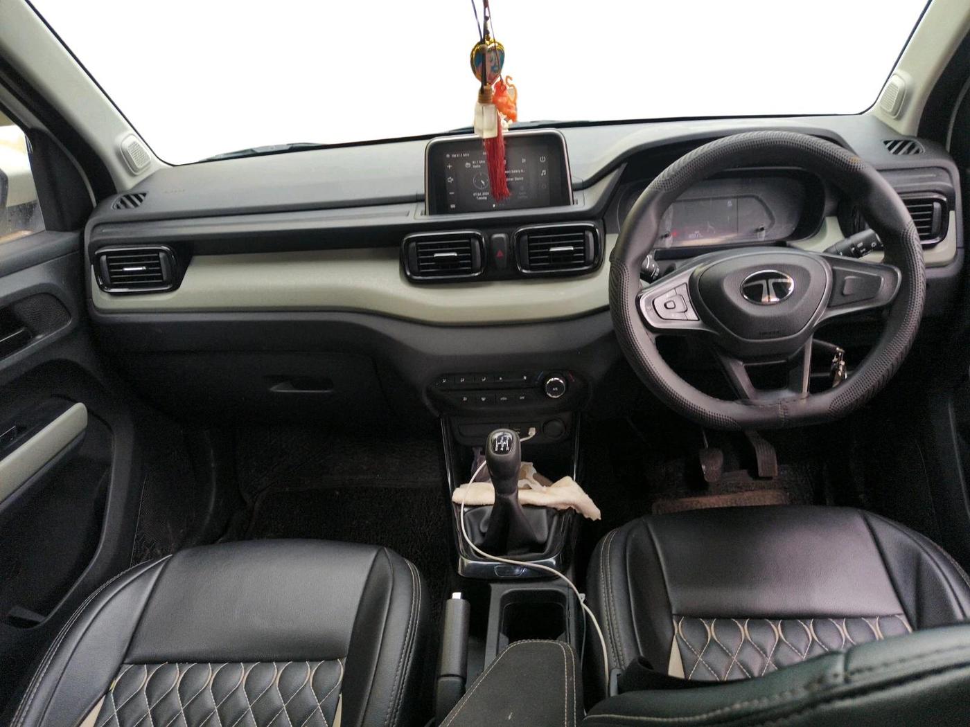 2025 Tata PUNCH Adventure Plus iCNG, CNG, Manual, 30,017 km, interior