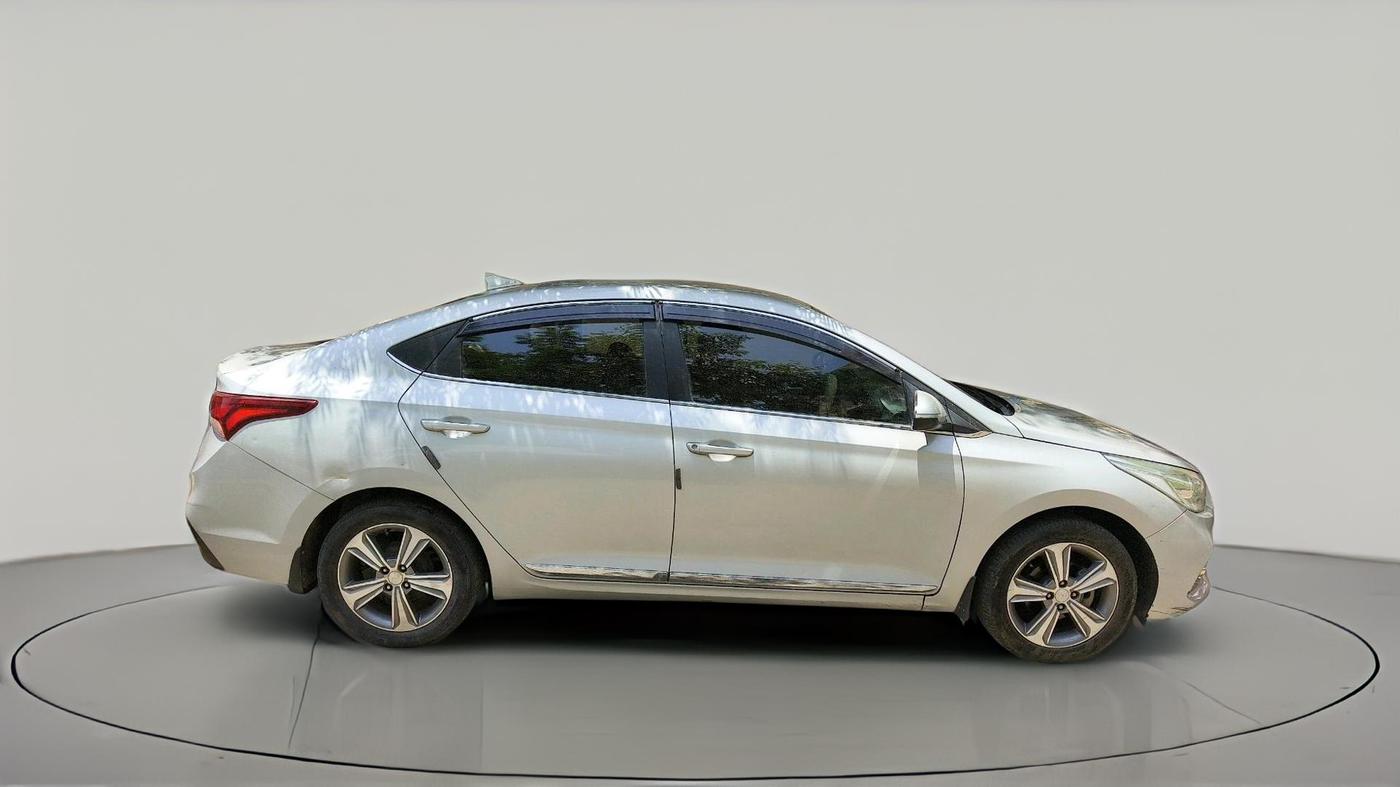 2018 Hyundai Verna 1.6 VTVT SX, Petrol, Manual, 67,000 km, exterior