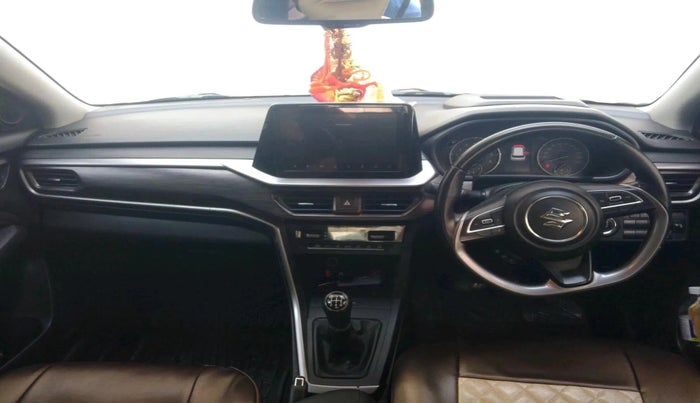 2022 Maruti BREZZA ZXI + SMART HYBRID, Petrol, Manual, 28,346 km, interior