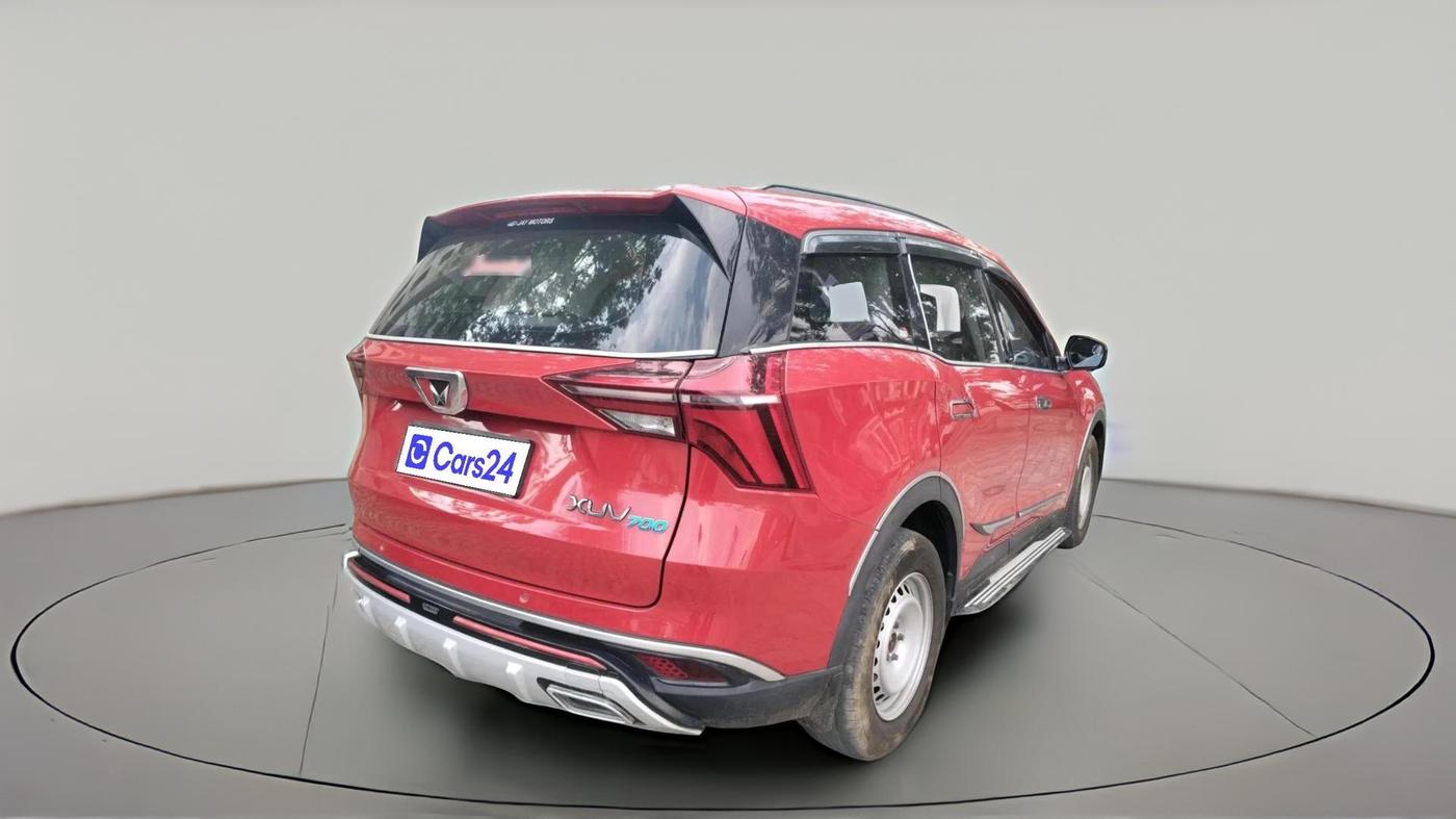 2022 Mahindra XUV700 MX D MT 5 STR, Diesel, Manual, 99,210 km, exterior