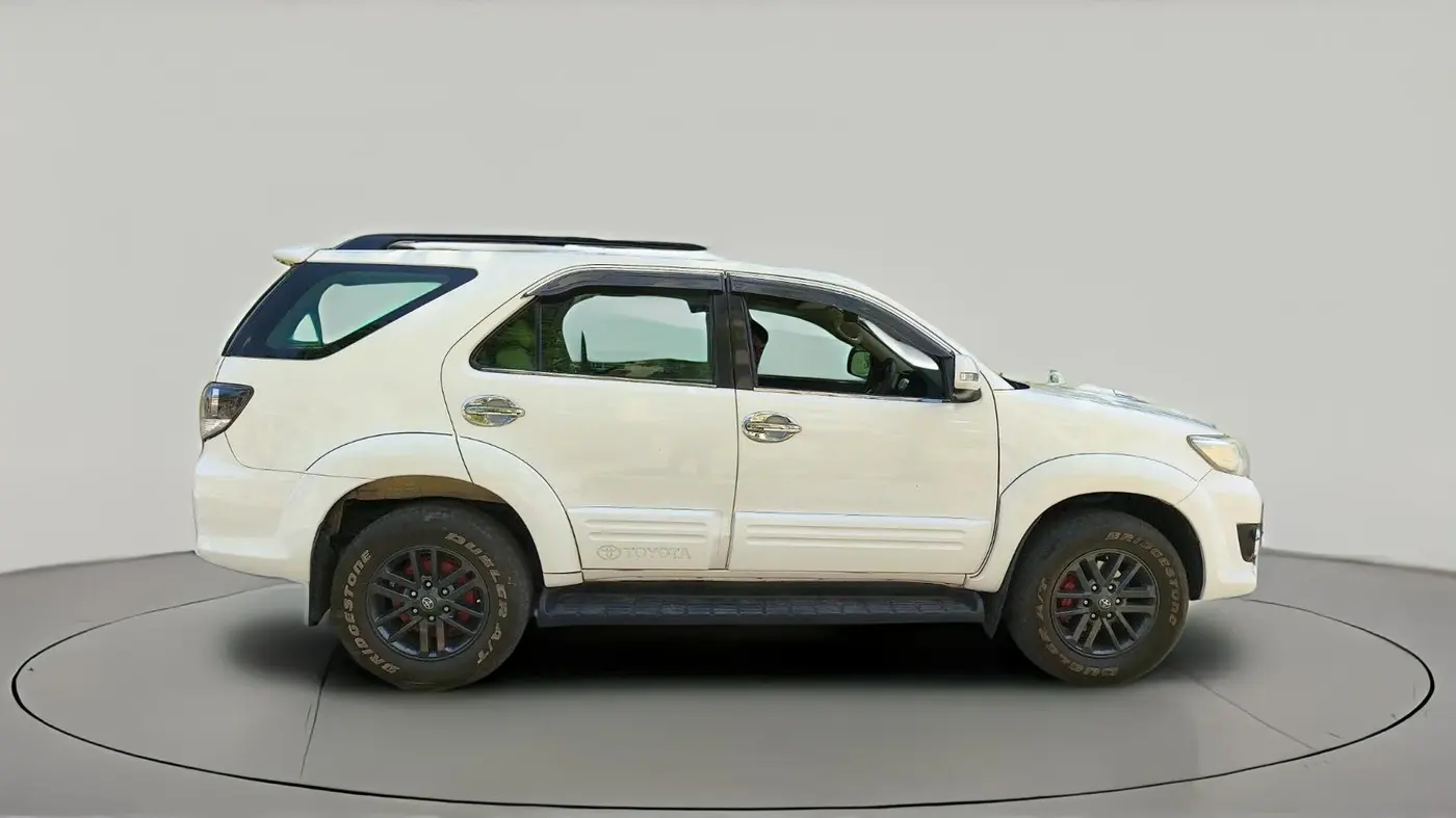 2016 Toyota Fortuner 3.0 4X2 MT, Diesel, Manual, 1,44,881 km, exterior