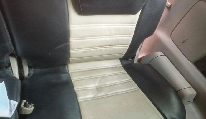 2011 Toyota Innova G1 2.5, Diesel, Manual, 1,78,703 km, interior