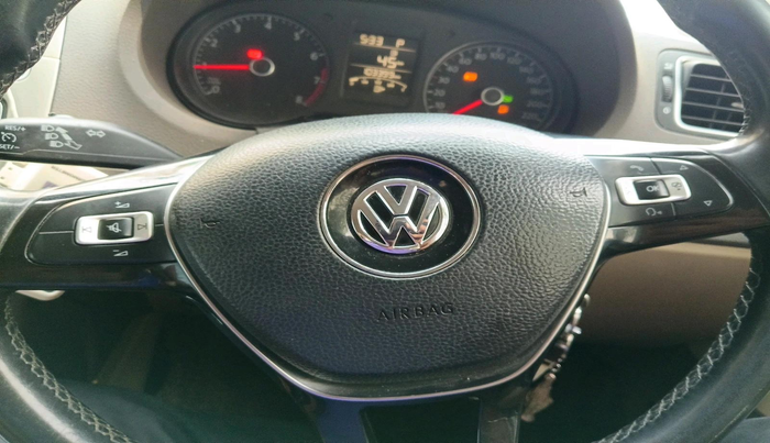 2018 Volkswagen Vento HIGHLINE PLUS 1.2 AT 16 ALLOY, Petrol, Automatic, 1,03,399 km, interior