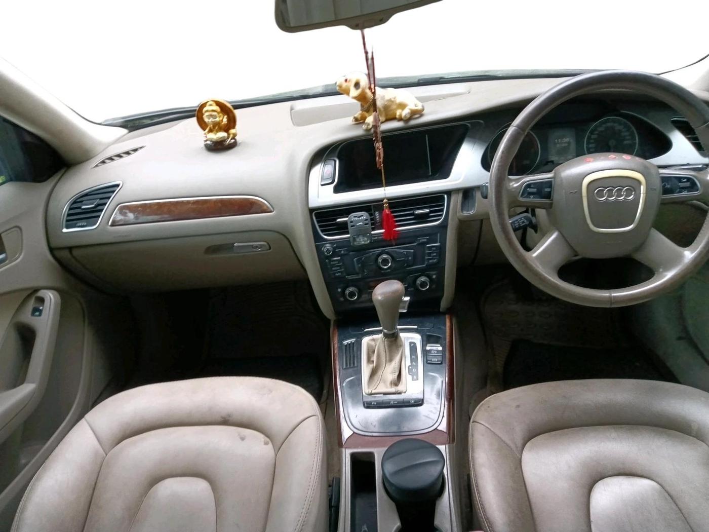 2010 Audi A4 2.0 TDI, Diesel, Automatic, 73,818 km, interior