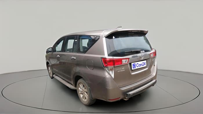 2016 Toyota Innova Crysta 2.4 VX 7 STR, Diesel, Manual, 1,82,523 km, exterior