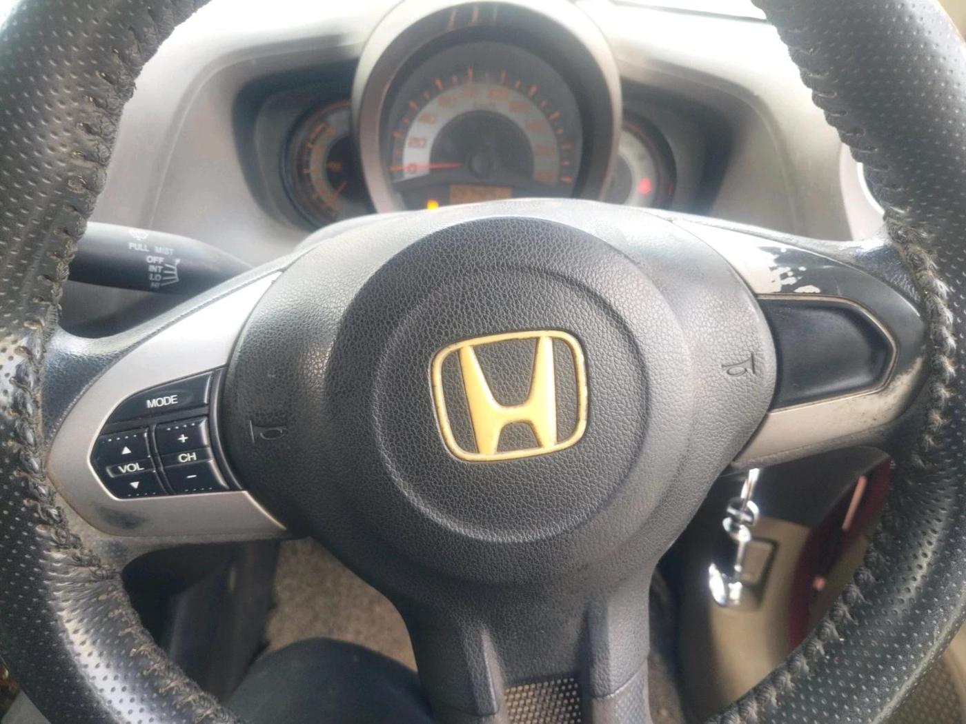 2012 Honda Brio S MT, Petrol, Manual, 97,425 km, interior