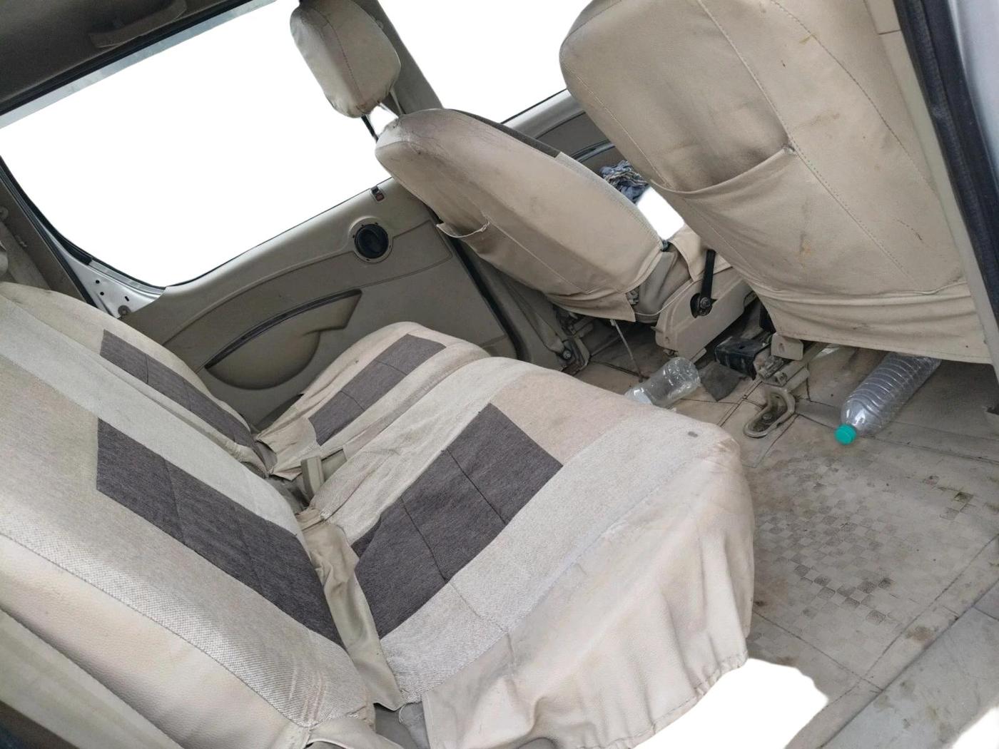 2016 Mahindra Xylo D4, Diesel, Manual, 1,94,878 km, interior