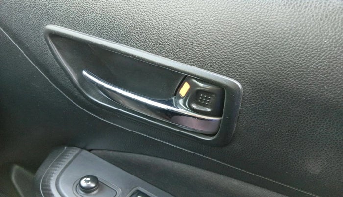 2020 Maruti Swift VXI, Petrol, Manual, 15,035 km, interior