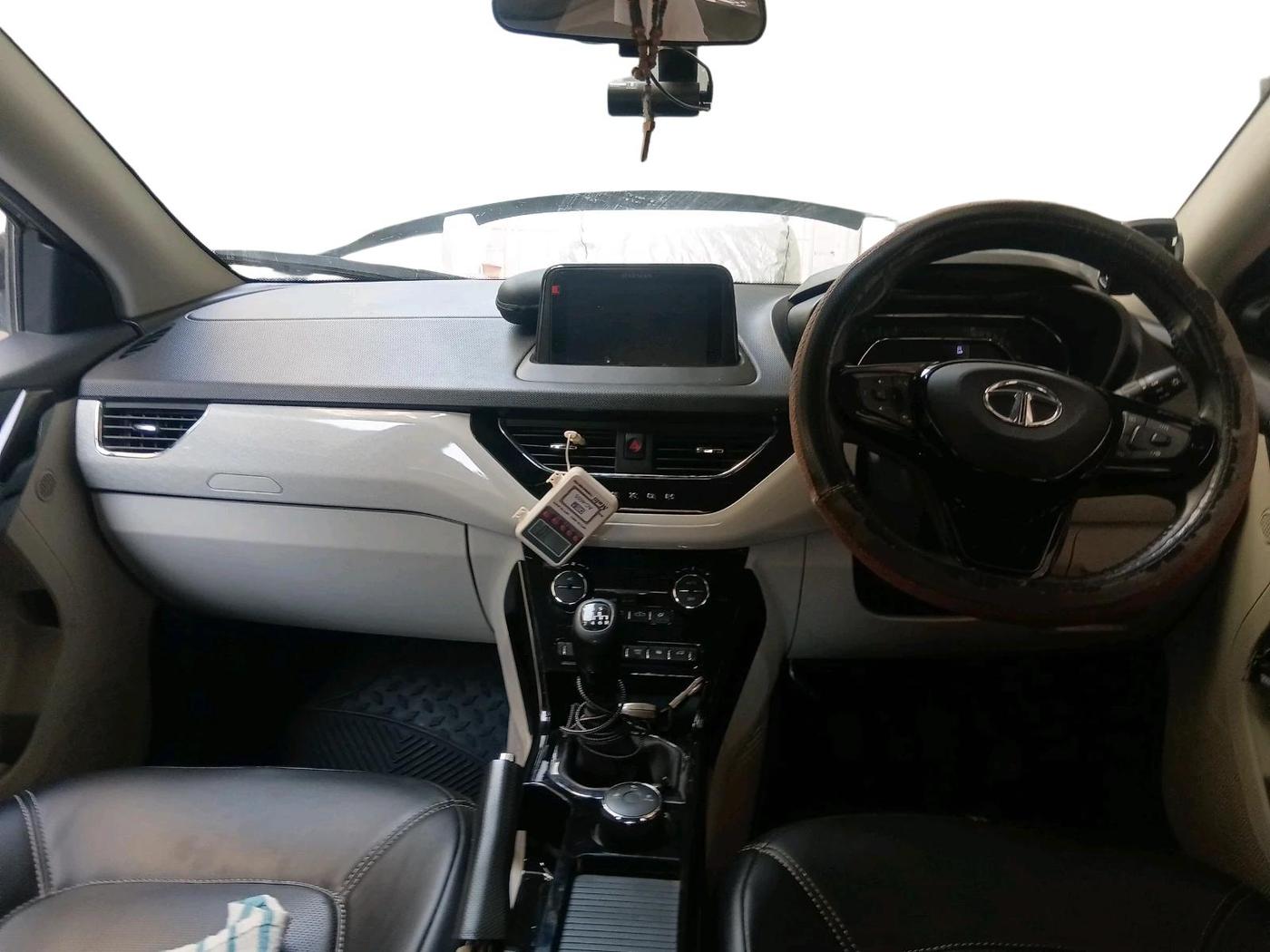 2022 Tata NEXON XZ PLUS PETROL SUNROOF, Petrol, Manual, 53,627 km, interior