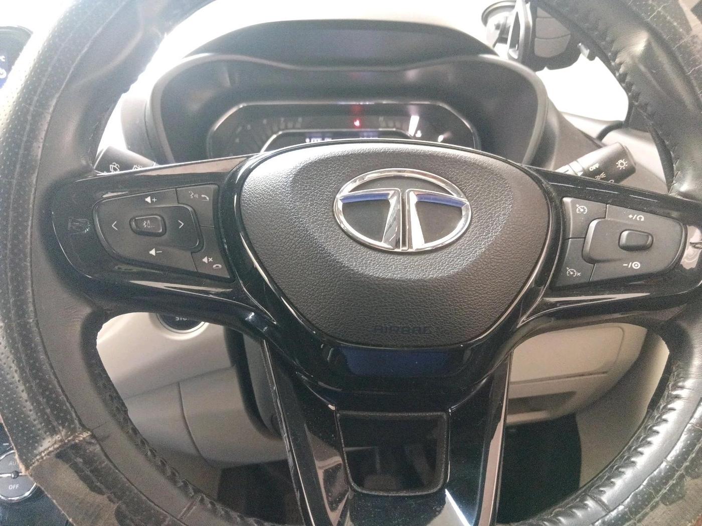2022 Tata NEXON XZ PLUS PETROL SUNROOF, Petrol, Manual, 53,627 km, interior