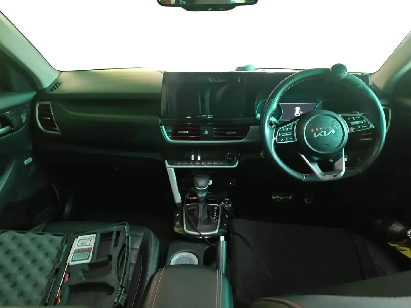 2021 KIA SELTOS GTX PLUS AT 1.5 DIESEL, Diesel, Automatic, 1,05,954 km, interior