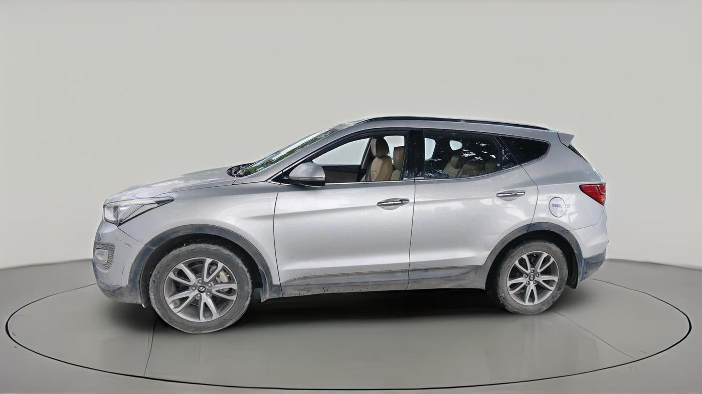 2015 Hyundai Santa Fe 2 WD AT, Diesel, Automatic, 2,28,391 km, exterior