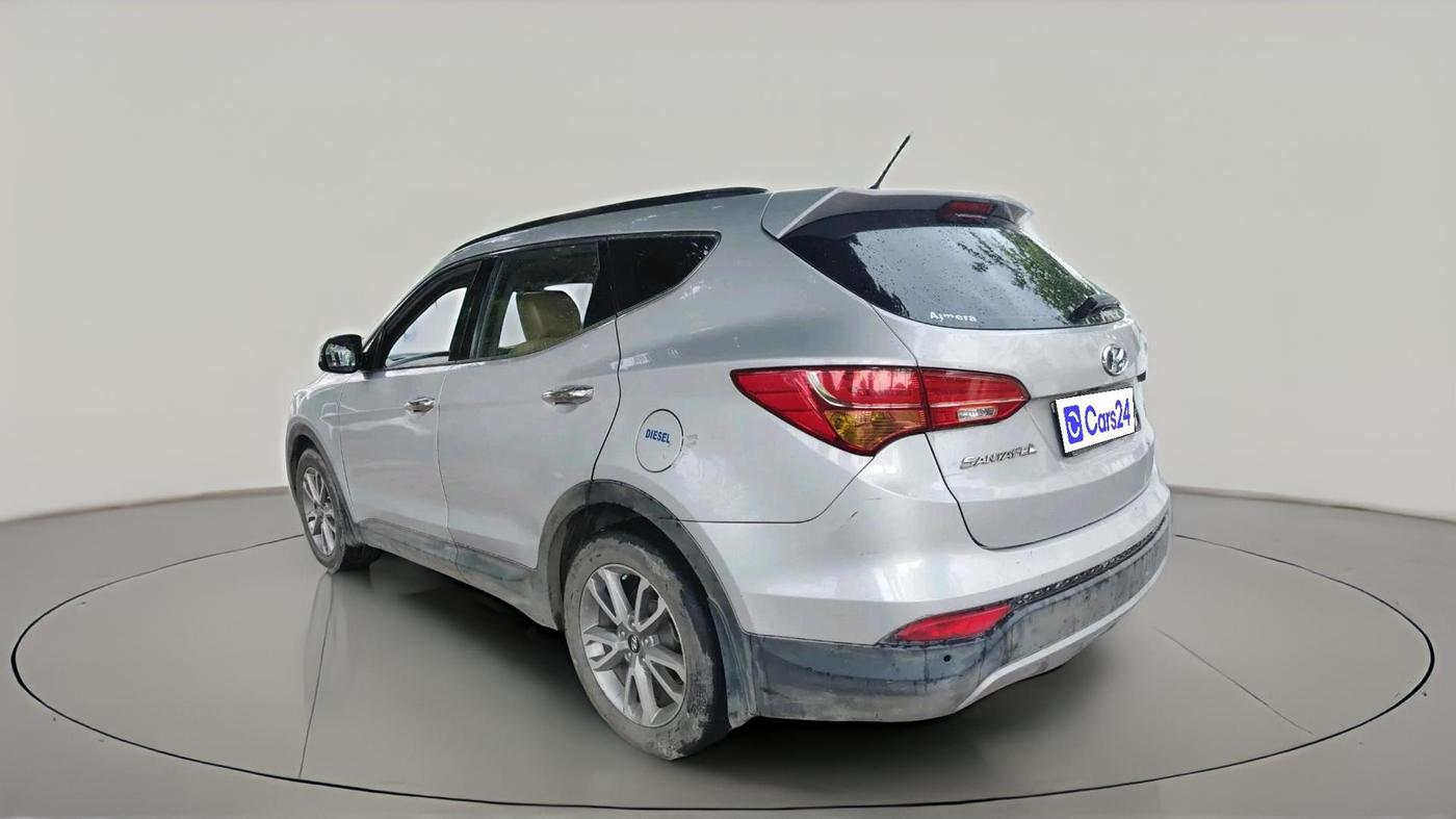 2015 Hyundai Santa Fe 2 WD AT, Diesel, Automatic, 2,28,391 km, exterior