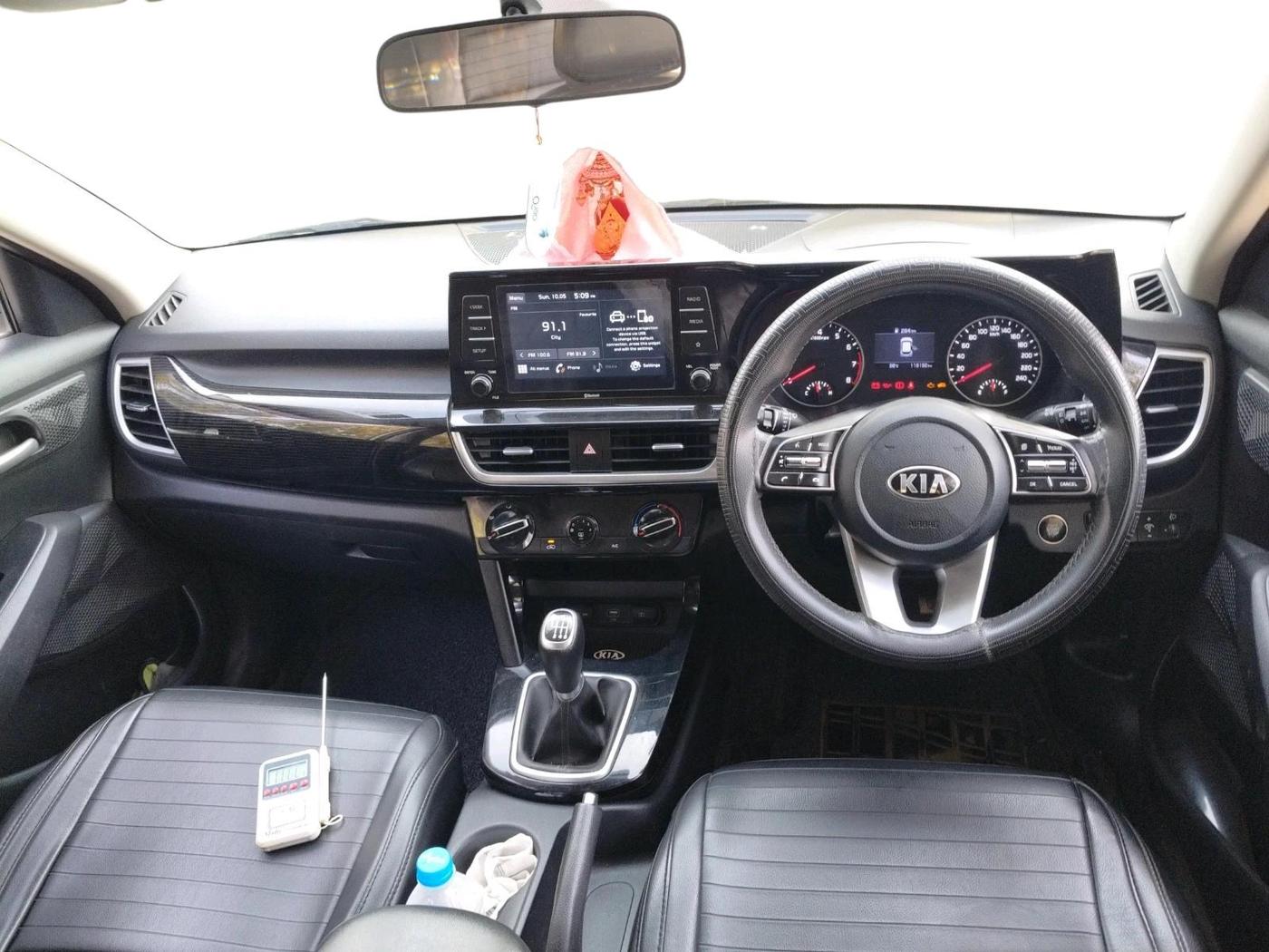 2020 KIA SELTOS HTK PLUS 1.5, Petrol, Manual, 1,19,192 km, interior