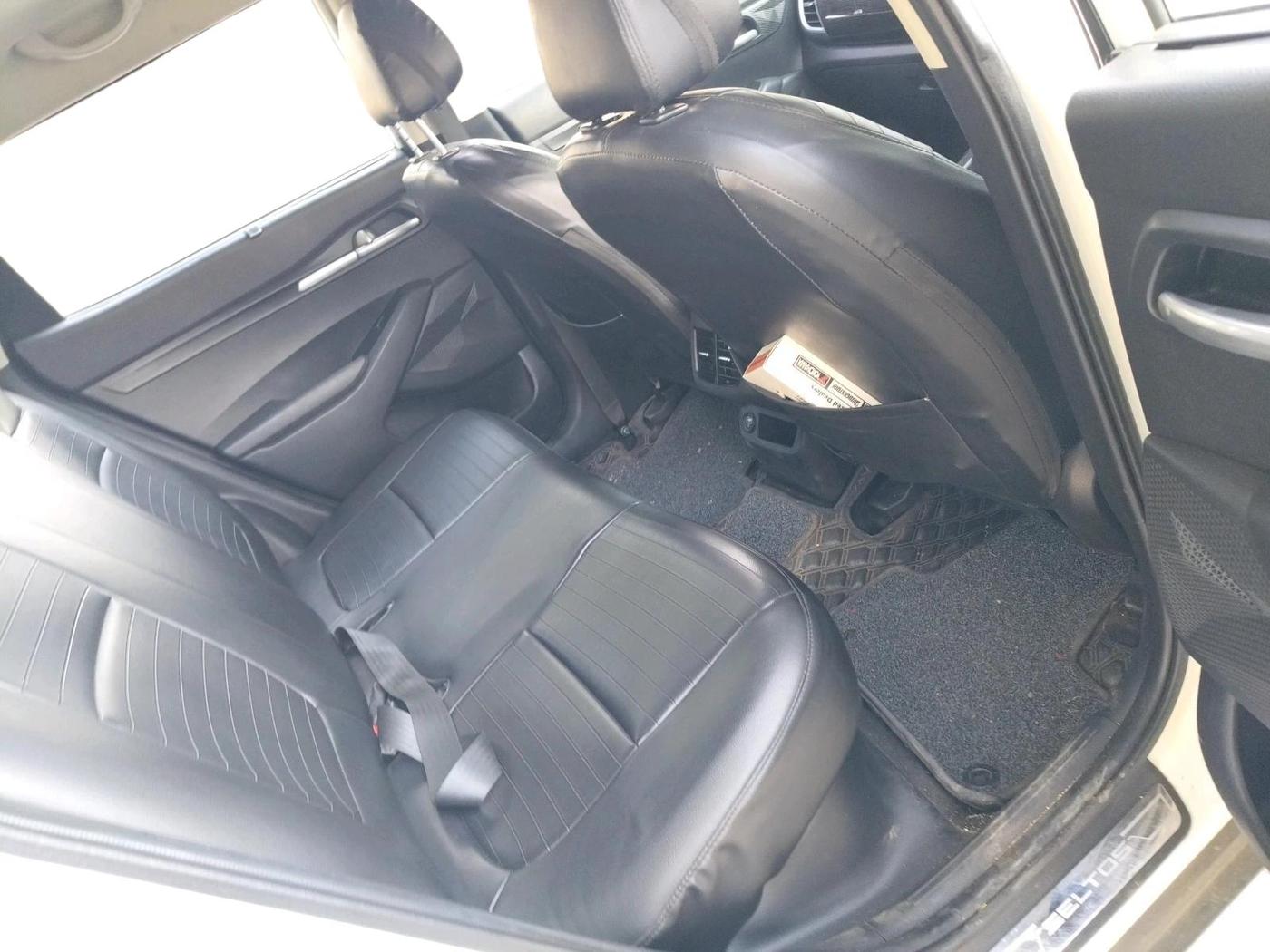 2020 KIA SELTOS HTK PLUS 1.5, Petrol, Manual, 1,19,192 km, interior