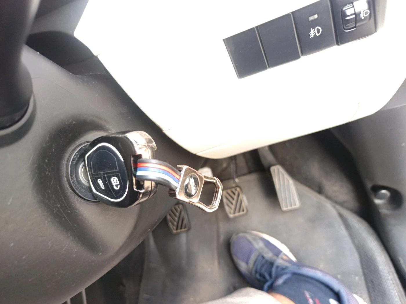 2017 Maruti IGNIS DELTA 1.2, Petrol, Manual, 85,233 km, interior