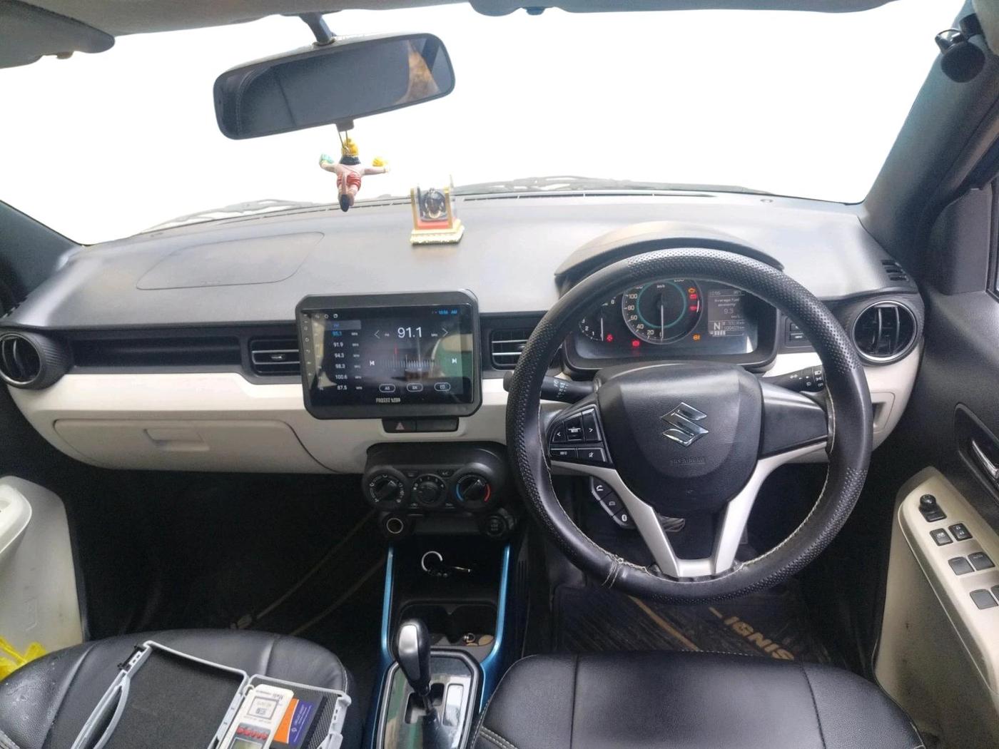 2017 Maruti IGNIS ZETA 1.2 AMT, CNG, Automatic, 1,00,403 km, interior