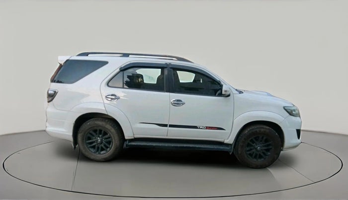 2015 Toyota Fortuner 3.0 4X2 MT, Diesel, Manual, 1,38,533 km, exterior